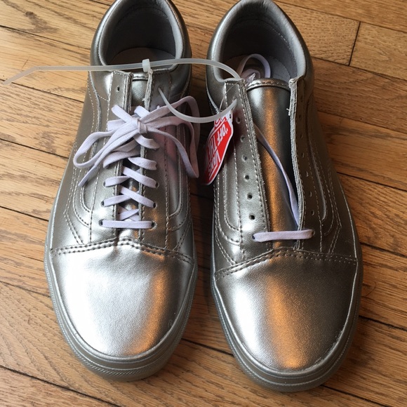 vans silver old skool